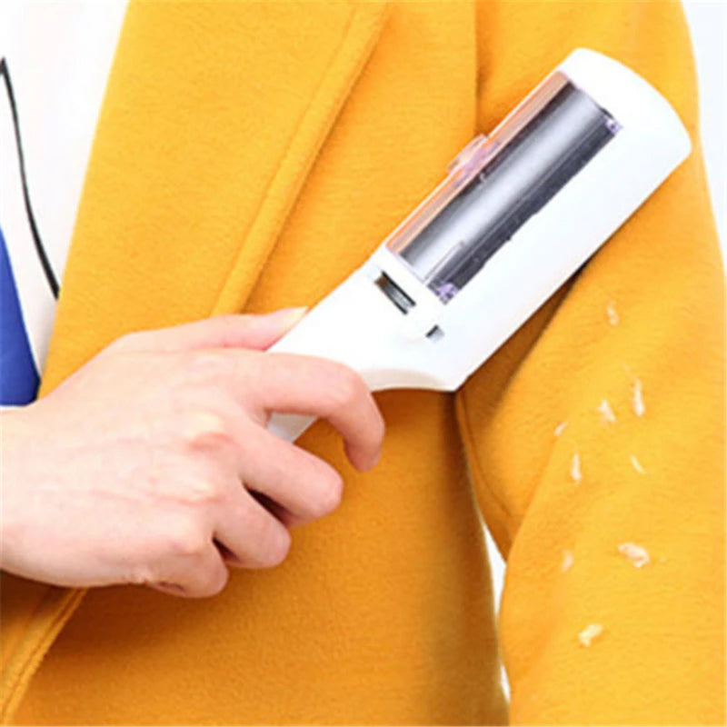 Electrostatic Lint & Pet Hair Remover Brush