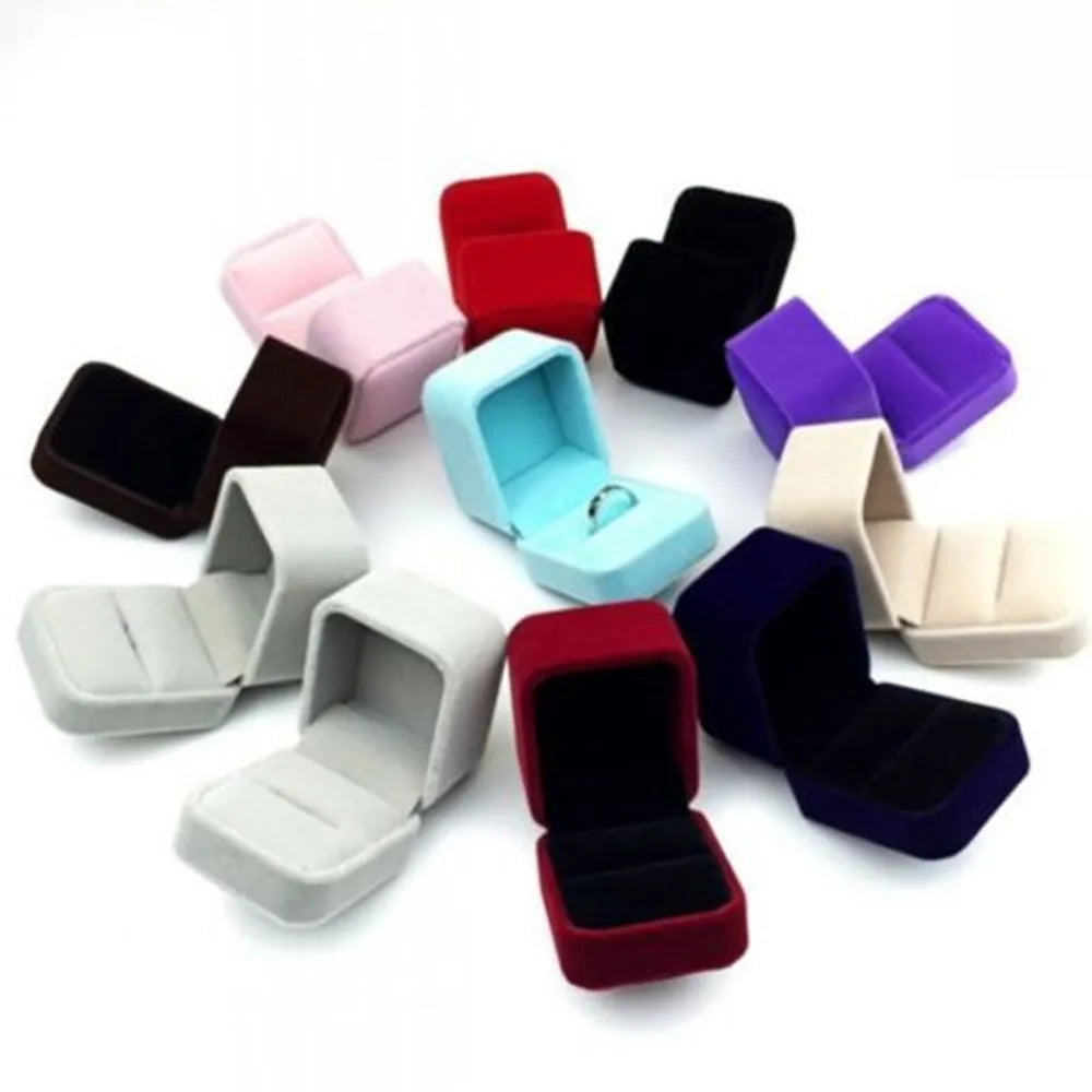 Red Velvet Ring Box – Engagement & Proposal Gift Box