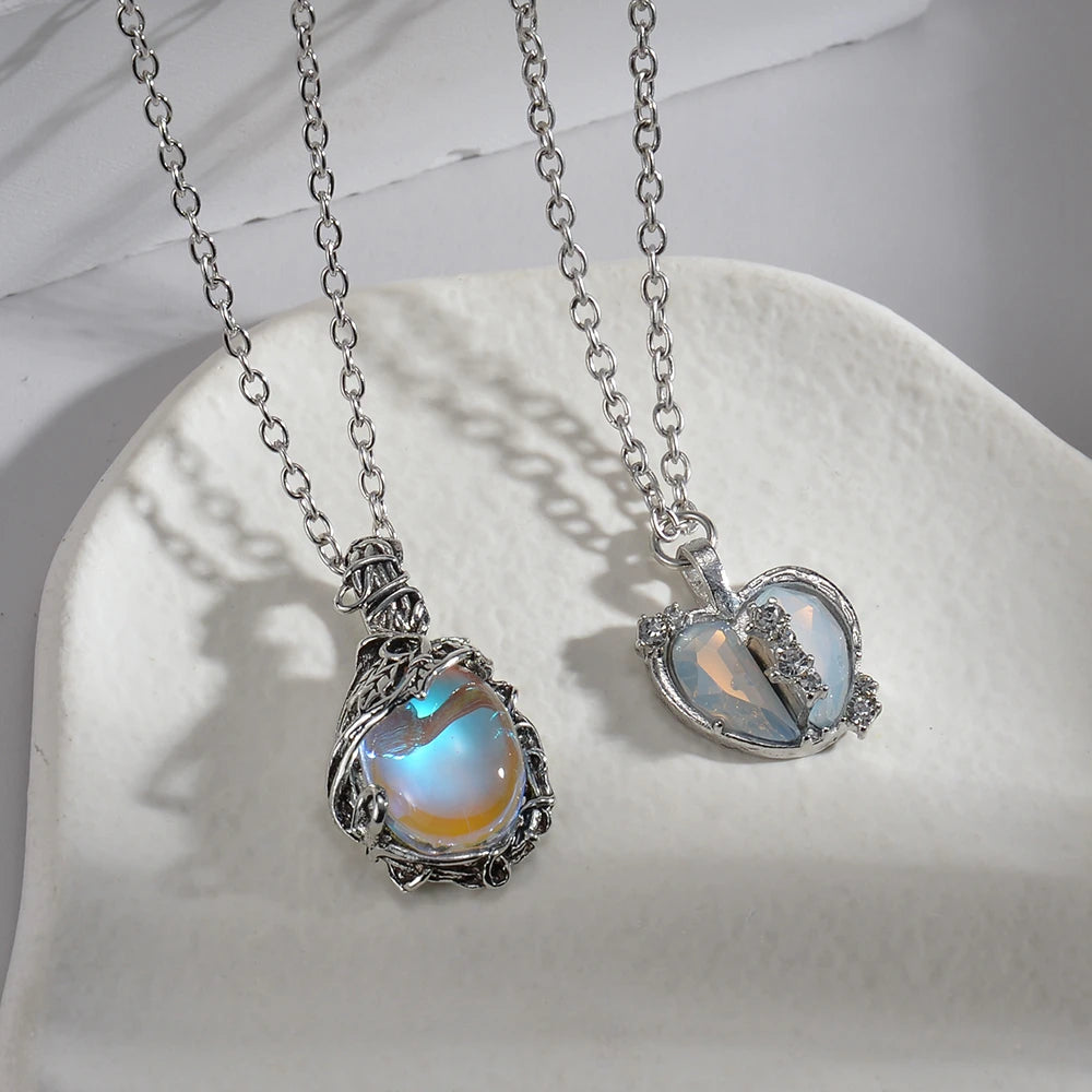 Magnetic Couple Necklaces – "I Love You" Projection Heart Pendants
